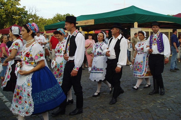 Trang phục truyền thống của các quốc gia châu Âu