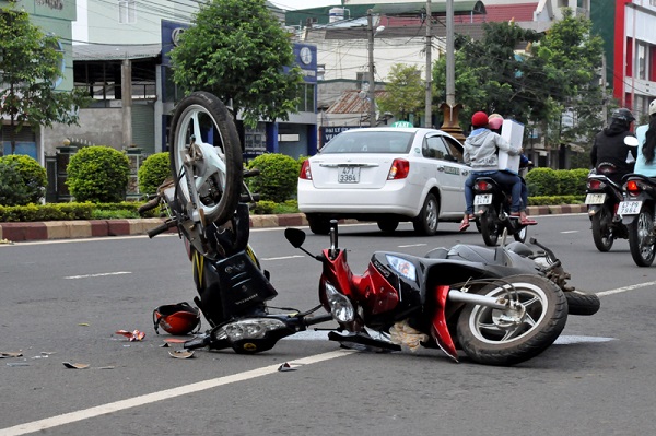 Cách sơ cấp cứu cho người bị tai nạn giao thông đường bộ