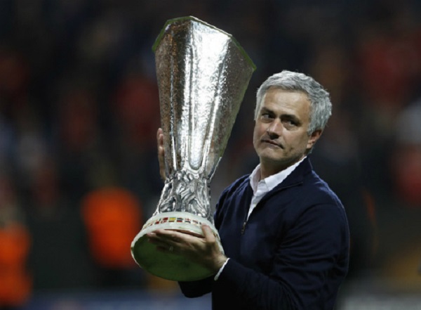 Chung kết Europa League kết thúc: Jose Mourinho thở phào nhẹ nhõm
