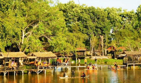 Điểm du lịch đẹp ở TPHCM - Nhà vườn Long Phước