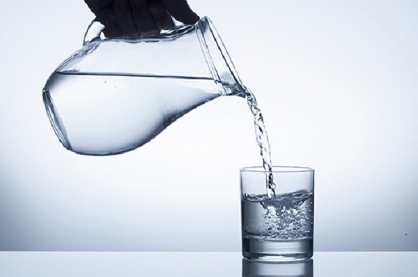 Những quan niệm sai lầm về nước uống