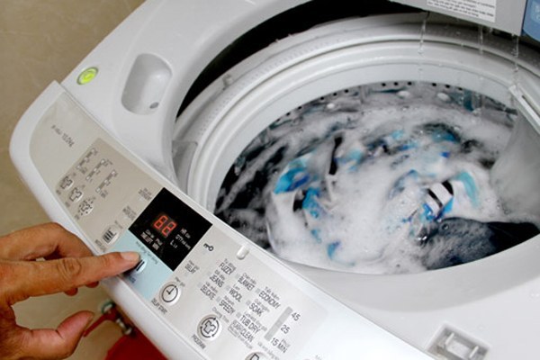 Nguyên nhân board máy giặt bị hư hỏng và dấu hiệu nhận biết