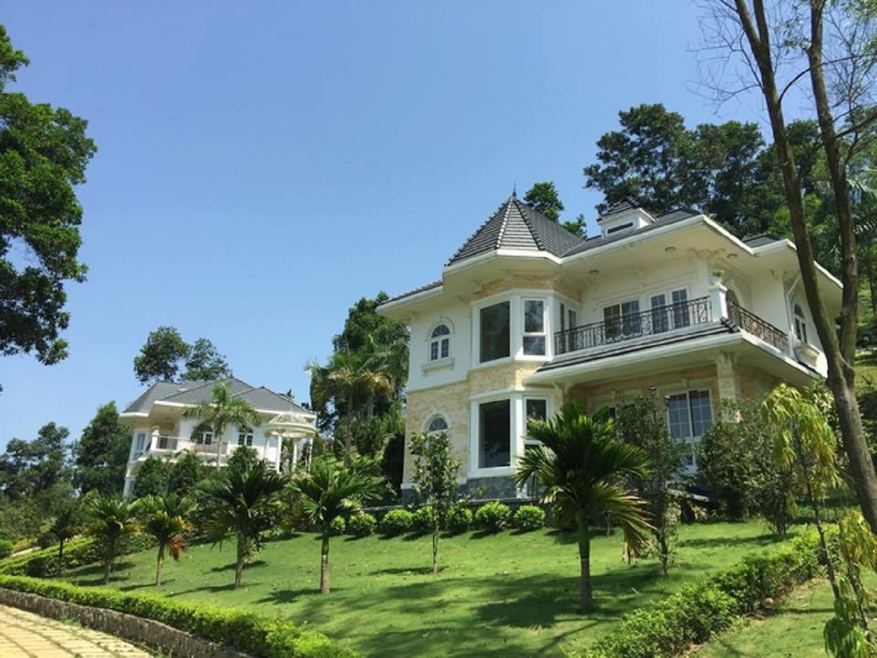 Thiết kế Biệt thự hiện đại đẹp tại Huyện Bình Chánh